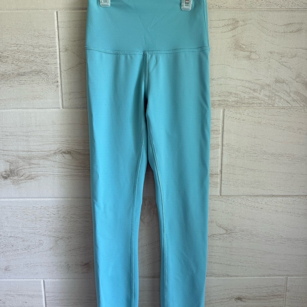 Lululemon Wunder Train - Size 2 - Tidal Teal